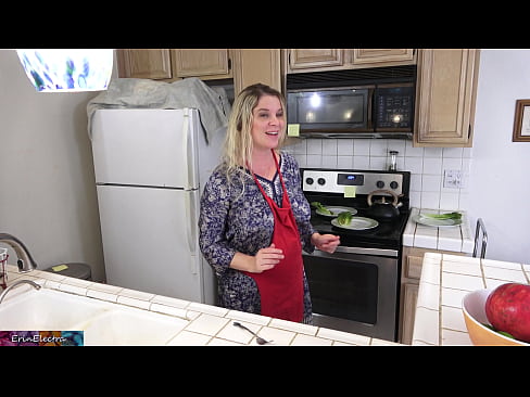 ❤️ Stepmom milking anjeunna di dapur saméméh tanggal na ❤️❌ porno di urang% su.pornosexphoto.ru% ❌❤